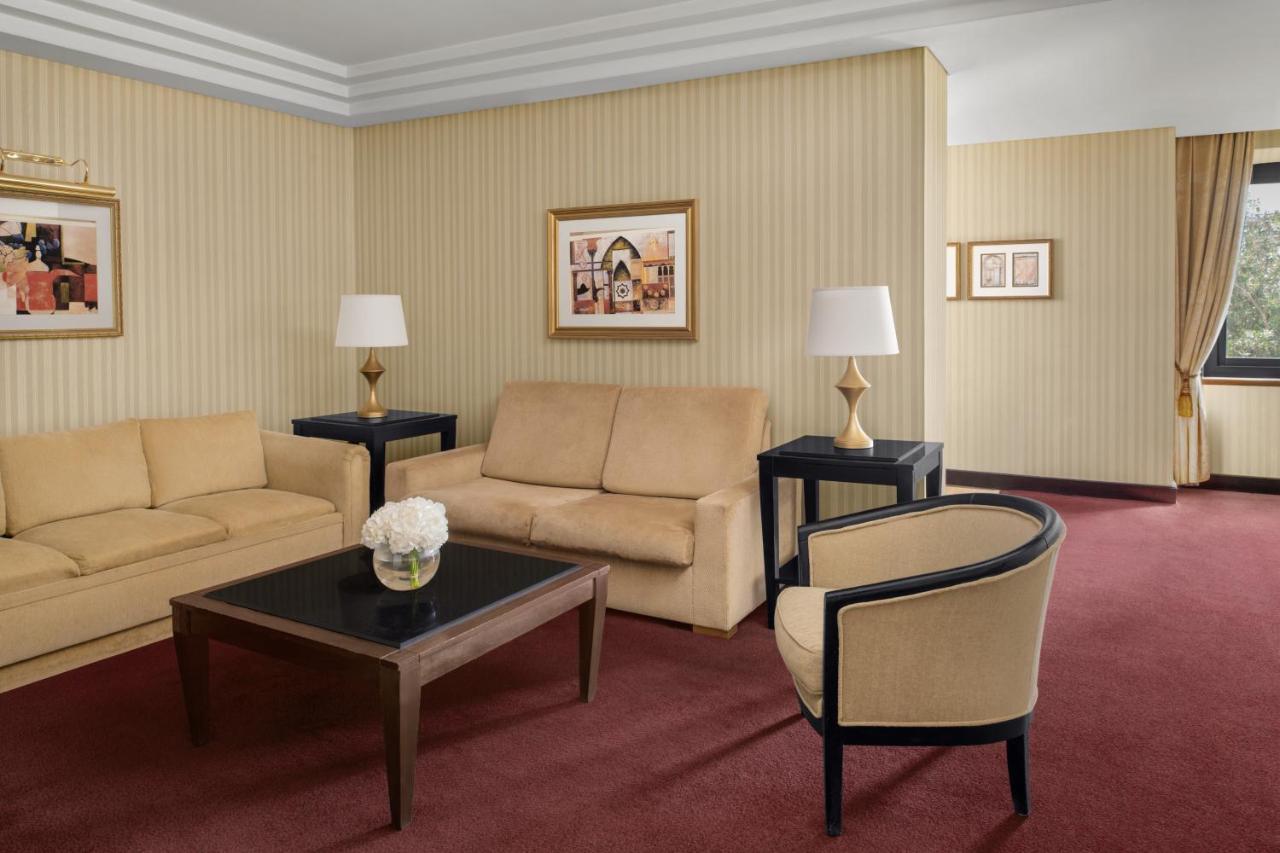 Intercontinental Riyadh By Ihg Kültér fotó A suite at the InterContinental Vienna